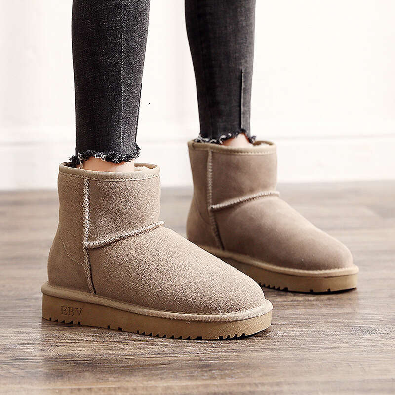 EBV Cowhide Snow for Women, Short Boots, Sheepskin Integrated, Versatile Women's Cotton Shoes, Leather Boots with Fleece and Thickened