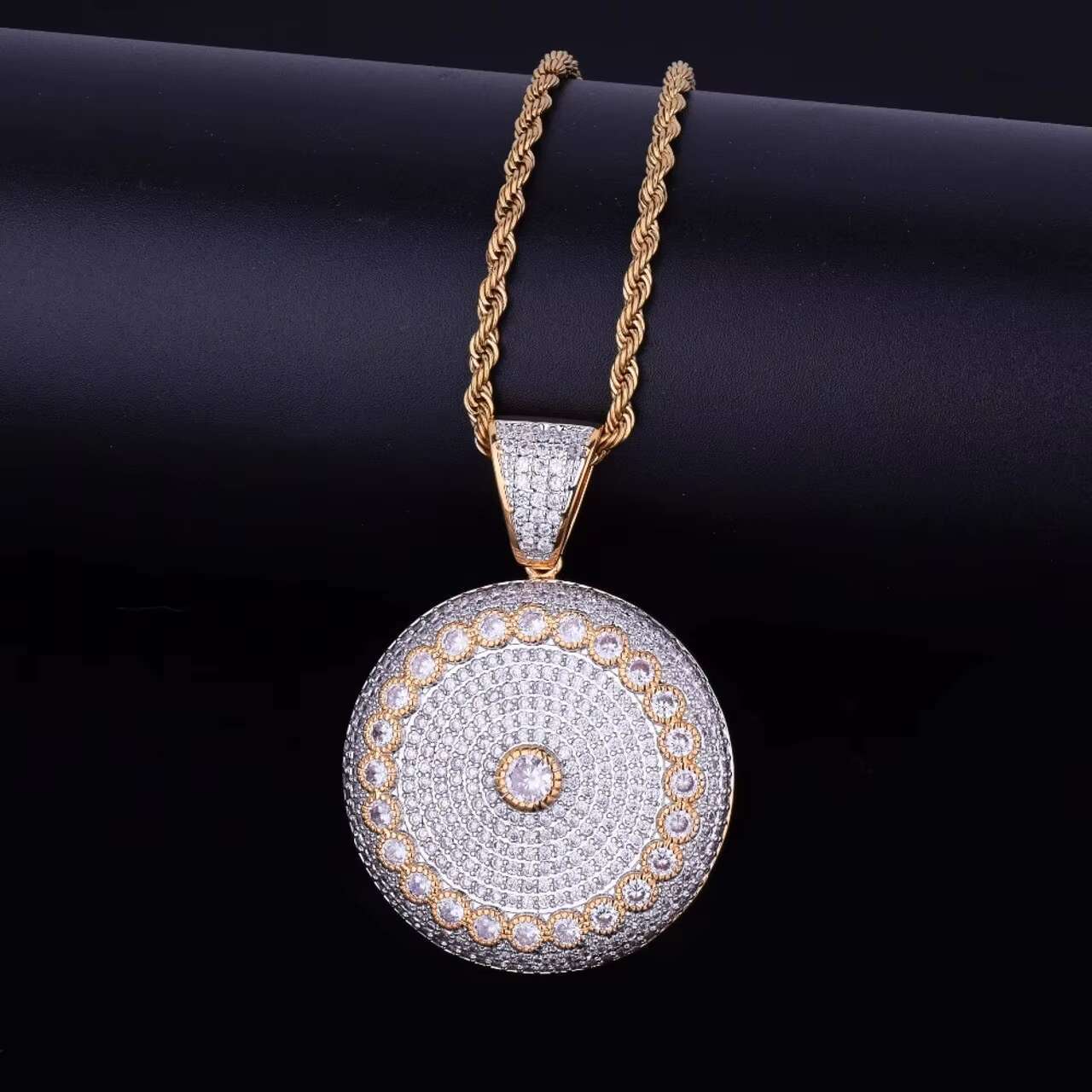 New Arrival Big Boy Hip Hop Style Moissanite Necklace 18K Gold and .925 Silver Round Solitaire Medallion Pendant