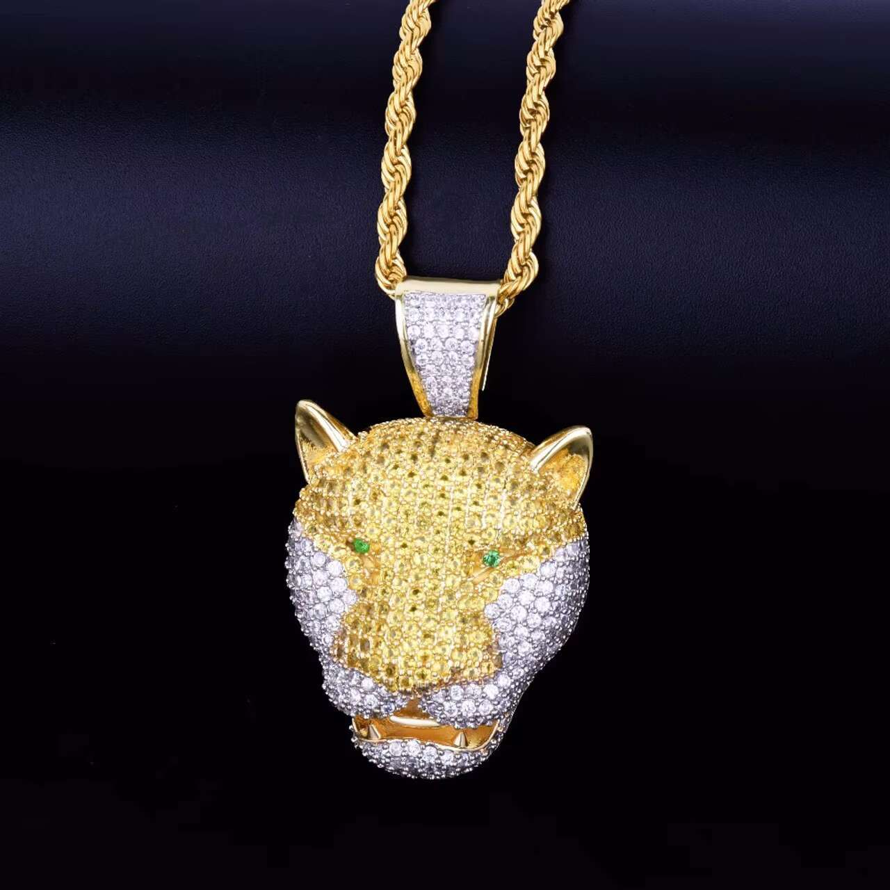 New Custom Golden Safari Design Hiphop Pendant Icedout Green Eye Leopard Moissanite Pendants Charms