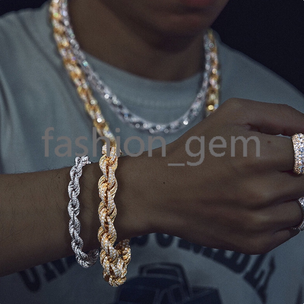 Hip Hop Popular Cuban Link Chain 8mm 15mm 925 Sterling Silver Hand Setting Iced Out VVS Moissanite Cuban Link Chain