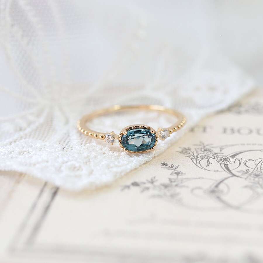 Wulin High Imitation Topaz Light Luxury Niche Oval London Blue Ring for Women