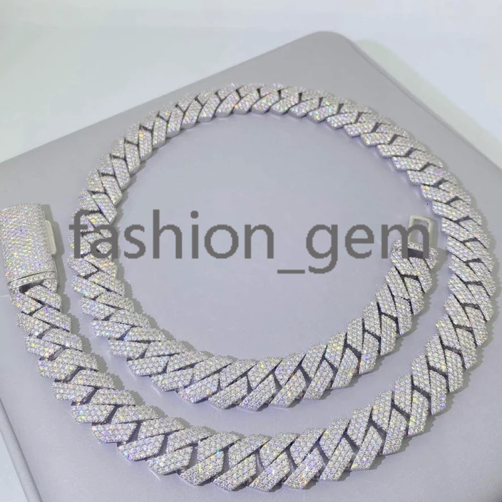Master Rocks 925 Sterling Silver 18mm Iced Out Necklace VVS Moissanite Cuban Link Chain