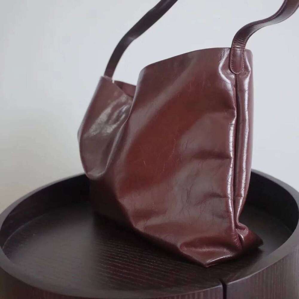 New Nichedesign Korean Style Casual Tote Simple Genuine Leather Bucket Women's Crossbody Bag Motorcycle Equipment Access