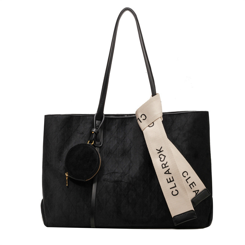 Free shipping designer Women Bag Large Capacity 2025 New Matte Retro Suede Shoulder Bag Trendy Fashion Tote Bag