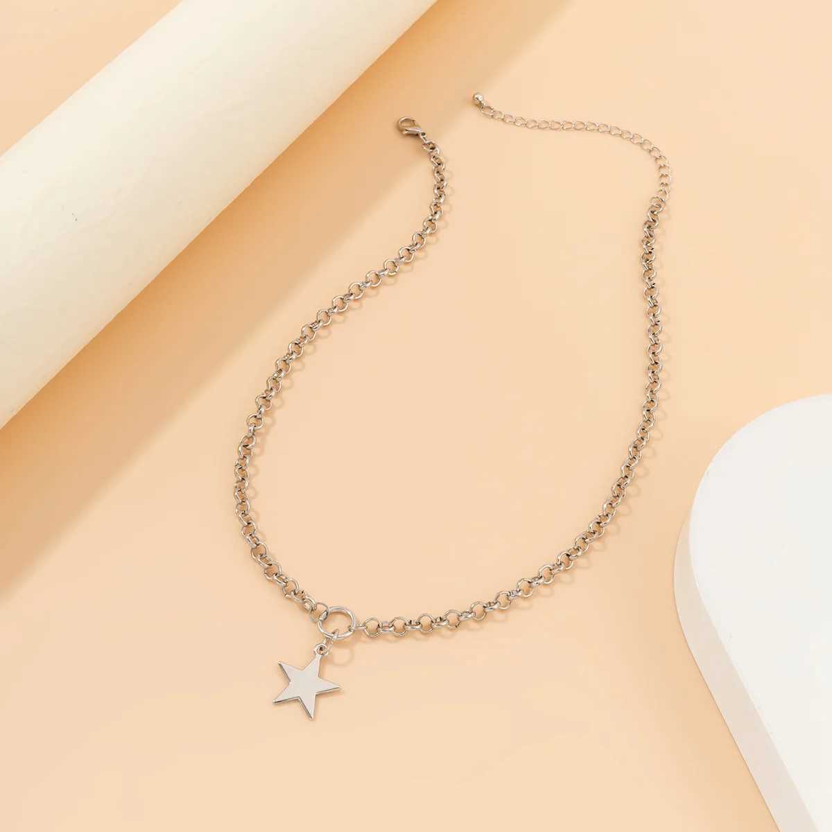 Boho Metal Star Pendant Clavicle Necklace Ladies 2022 Vintage Creative Gold Color O Word Chain Necklaces Girls Fashion JewelryC250617