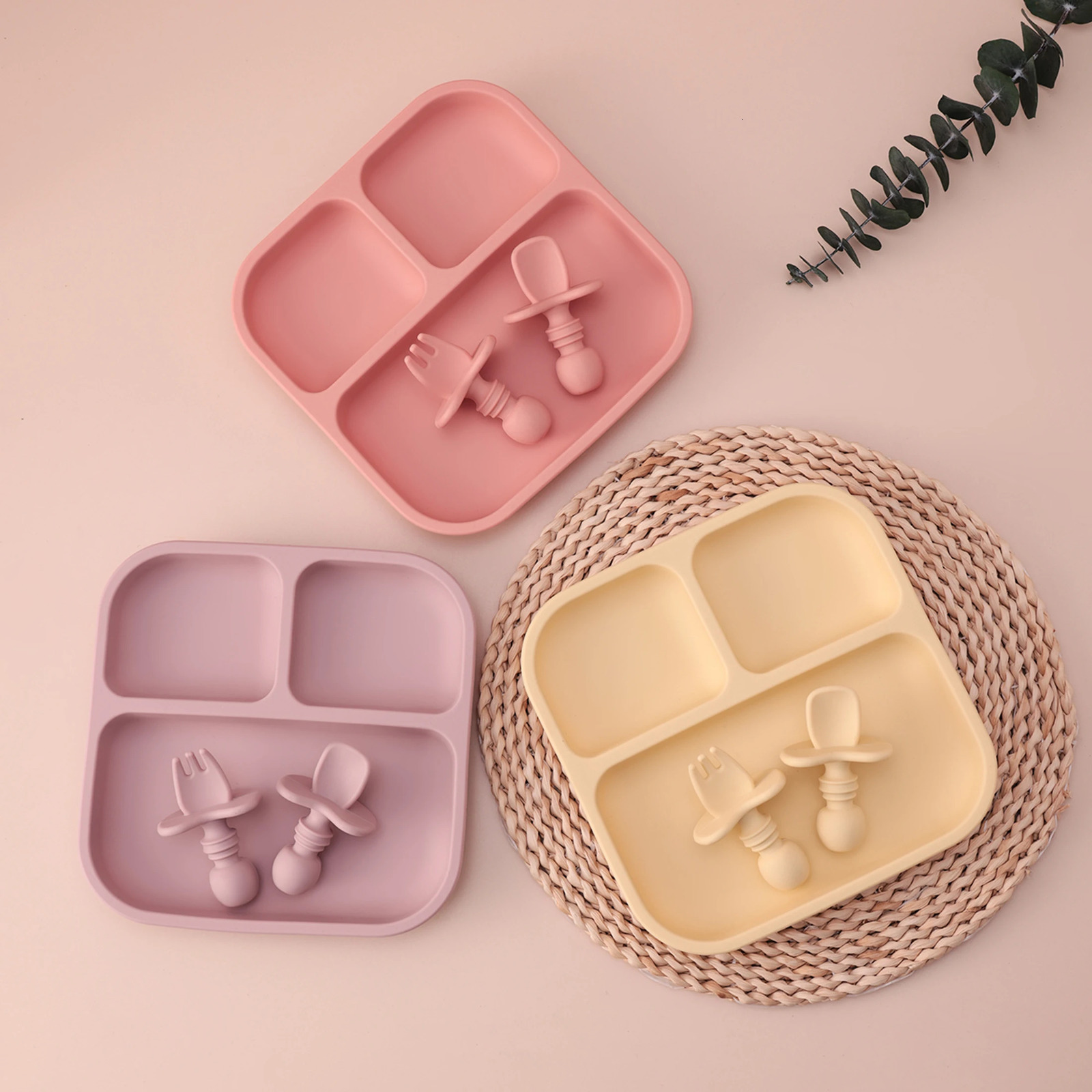 Color Kids 1Set BPA Free Silicone Square Baby Feeding Set Suction Plates Training Fork Spoon For 0-6 Years Childrens Tableware 250617