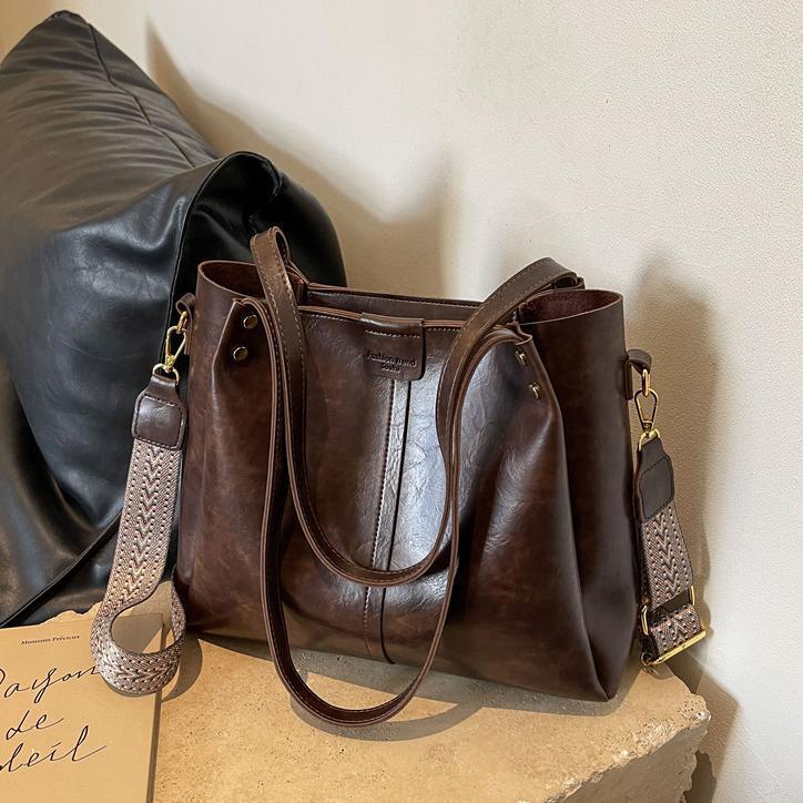 Free shipping designer Vintage Commuter Bag Work Tote Bag Large Capacity Women Bag 2025 New Versatile Casual High-end Shoulder Bag Crossbody Bag