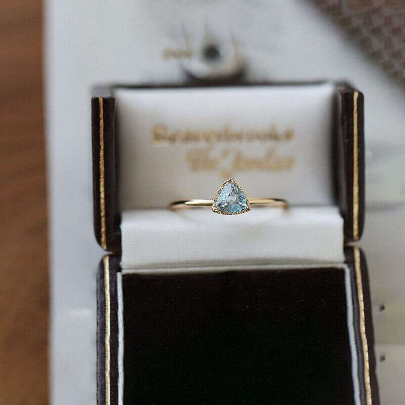 Wanderer's Song" Anti-Blue Topaz Triangle Cut Gold-Plated High-End Light Luxury Niche Adjustable Ring
