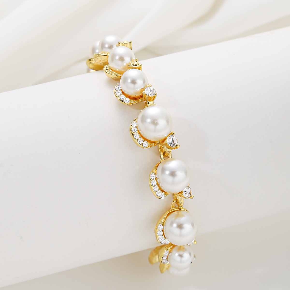 Style Bracelet Wrapped with Inlaid Zircon Baroque Imitation Pearl Beads