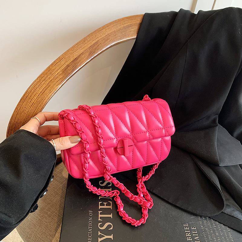 Free Shipping For Designers Single Shoulder Niche Design Embroidered Luxury Bag Quilted Crossbody Bag 2025 New Fashion Versatile Chain Simple Women�