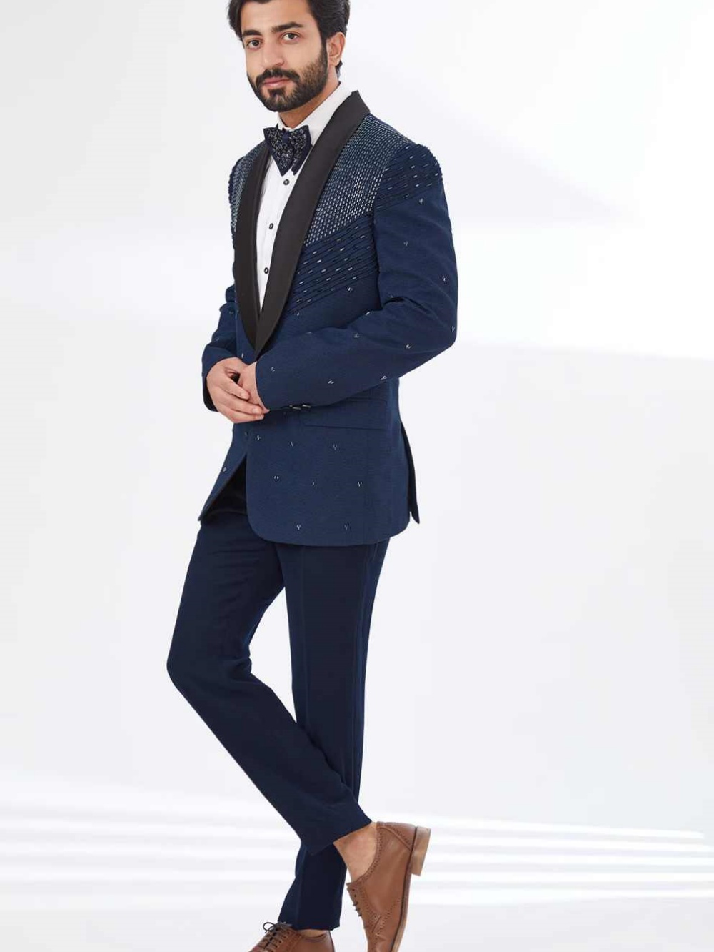 Noble Beading Wedding Tuxedos 2 Piece Set Jacket Pants One Button Men Suit Shawl Lapel Groom Wear Party Suits Customized