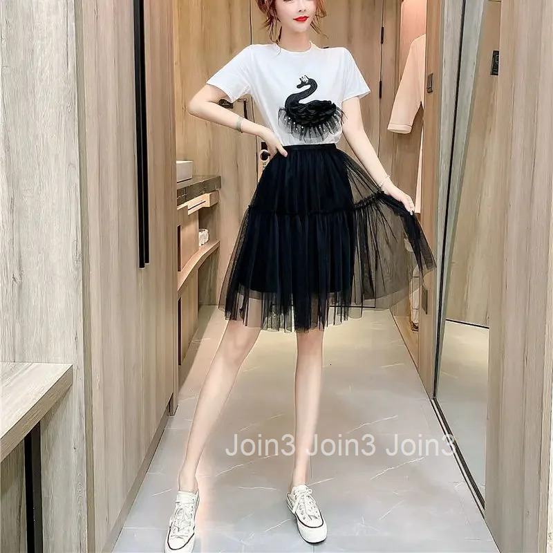 2 Pieces Sets For Women Beach Skirt Kawaii Short Sleeve Vintage Korean Style Promotion Clothing Trend 2025 Luxury Woman Outfit