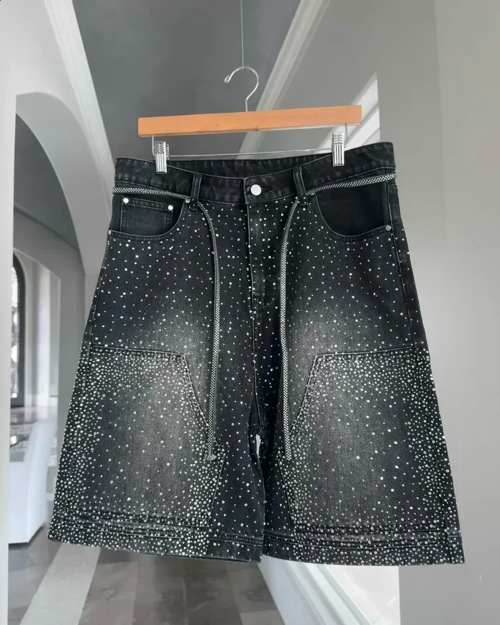 Summer Y2k Shorts Men Retro Hip Hop Rhinestone Pattern Casual Sweatpants Streetwear Harajuku Loose Gym Basketball Shorts 250617