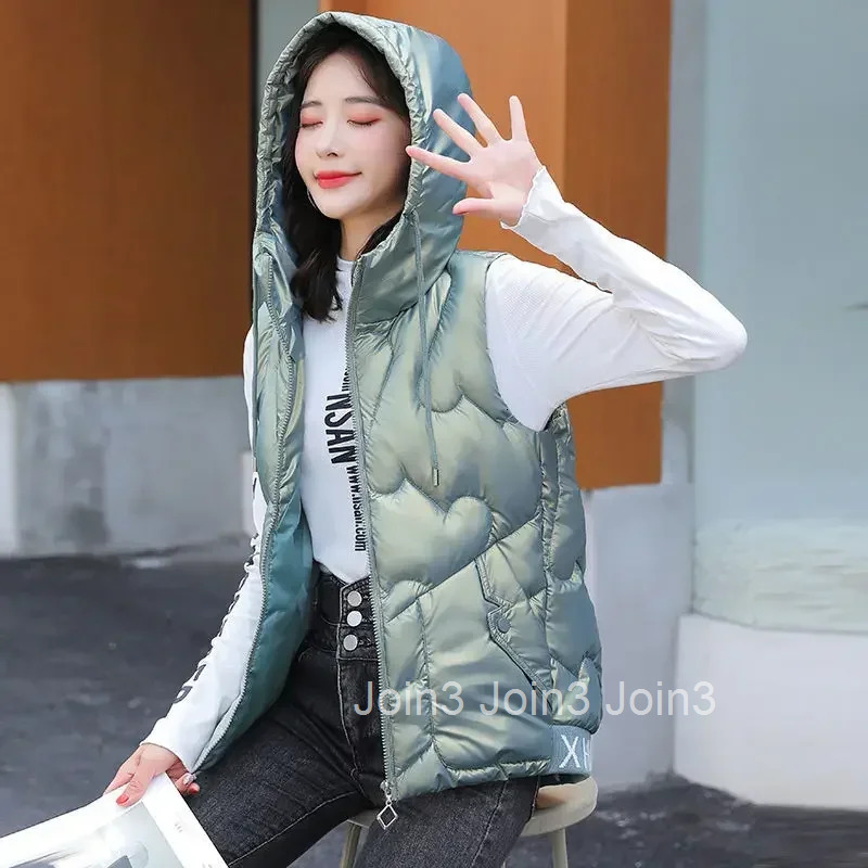 Short Loose Womens Down Vests Half Working Lightweight Padded Winter Clothing Lady Puffer Giletes Clothes Fashion 2025 Trend