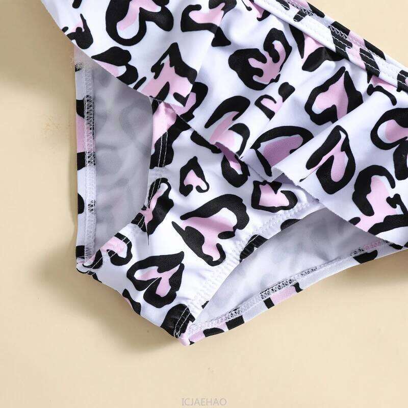 2025 Kids Girls New Heart Print Swimsuit Two Piece Set Hot Spring Beach Swimwear Casual Simple Wear Matching Vacation Clothes