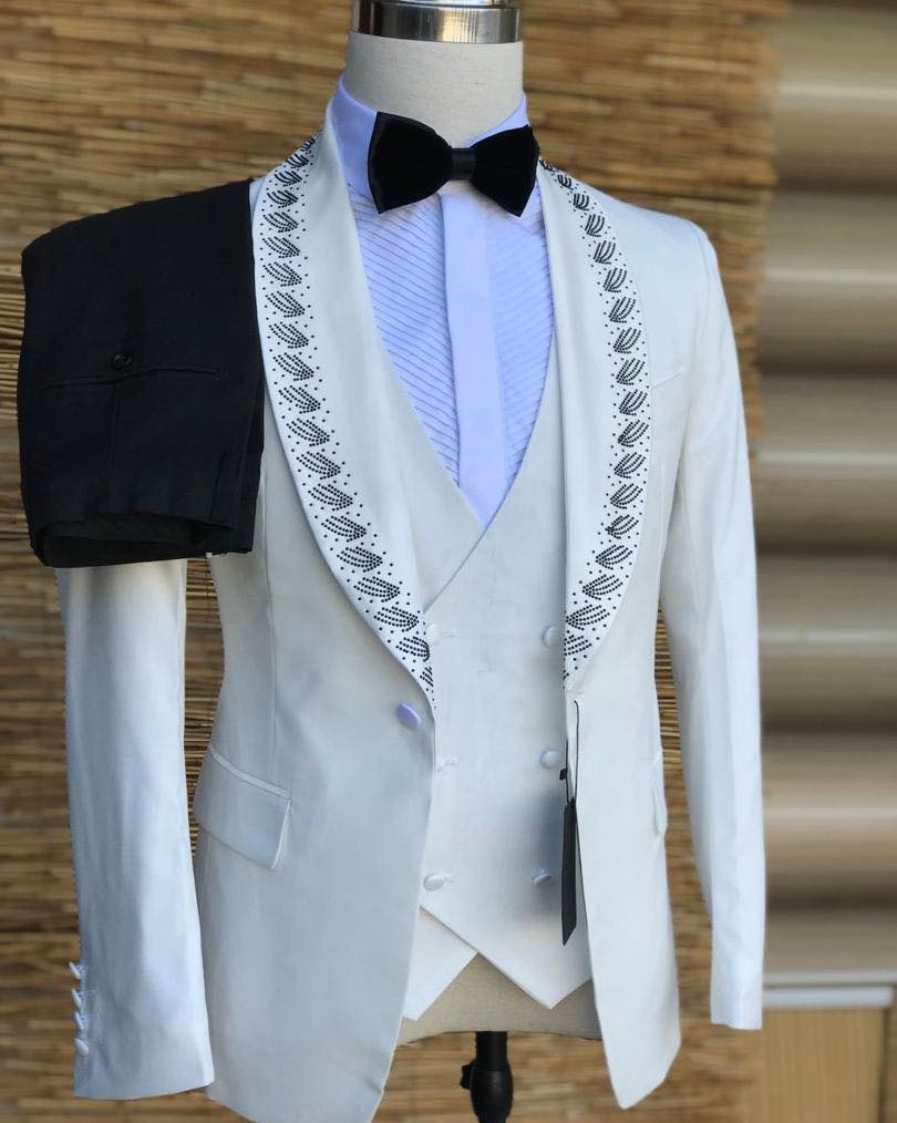 Simple Men Suits Tailor-Made Shawl Lapel 3 Pieces Set Jacket Blazer One Button Beading Groom Customized Coat Vest Black Pants Plus Size