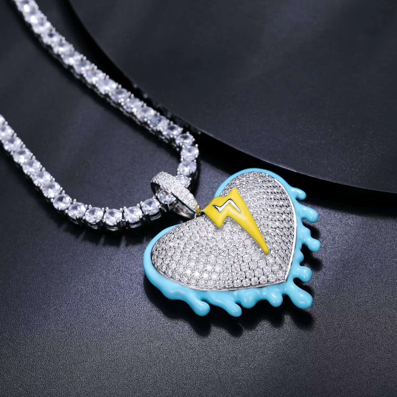 New Trendy VVS Moissanite Diamond Pendant Necklace in 925 Silver Glowing Dark Heart Hip Hop Style Fashionable Pendants Charms