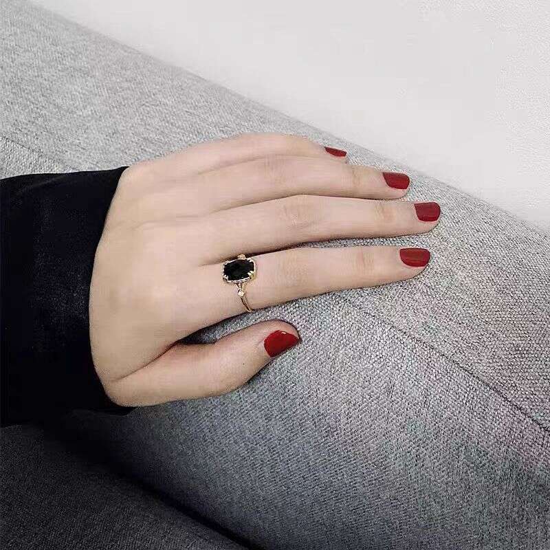 New Night Ball Black Onyx Luxury Gold-Plated Ring for Women Same Style Minimalist Trend