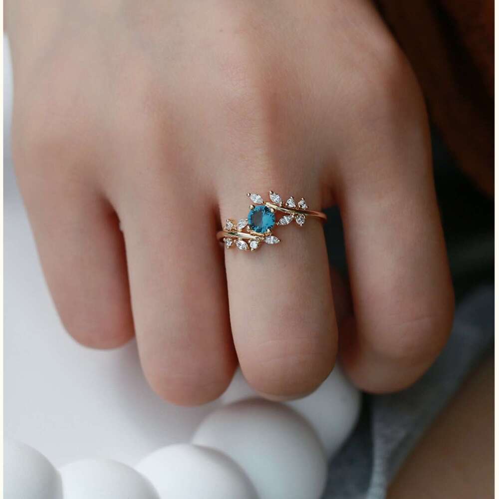 Super Beautiful High-End Sense Girl Artistic Bracelet French Style Dark Blue Imitation Crystal Vine Ring Niche Light Luxury Women's Accessories