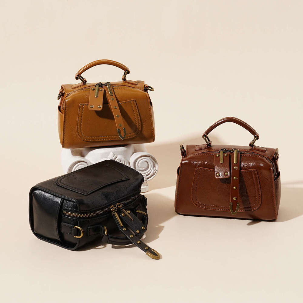 Women's Bag Shoulder Crossbody bag Spring Summer New Genuine Boston Pillow Fashion Casual Handbag Vegetable Tanned Leather