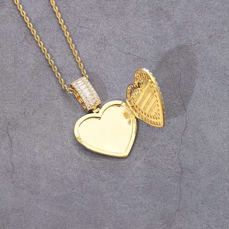 Fashion Baguette Moissanite Pendant S925 Silver Gold Plated Moissanite Hip Hop Heart Picture Pendant Fine Jewelry