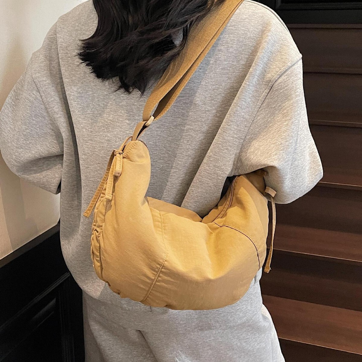 Free shipping designer Hot-Selling Nylon Bag for Women Large Capacity 2025 New Lightweight Dumpling Bag Trendy Fashion Crossbody Bag for Going Out