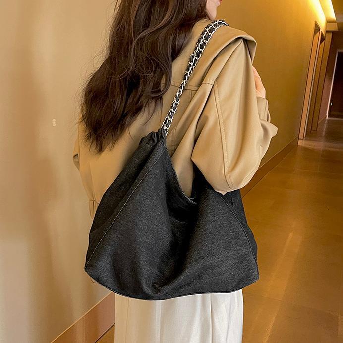 Free shipping designer Casual Bag Lazy Style Denim Bag Women Bag New Commuter Versatile Stylish Shoulder Bag Large Capacity Tote Bag