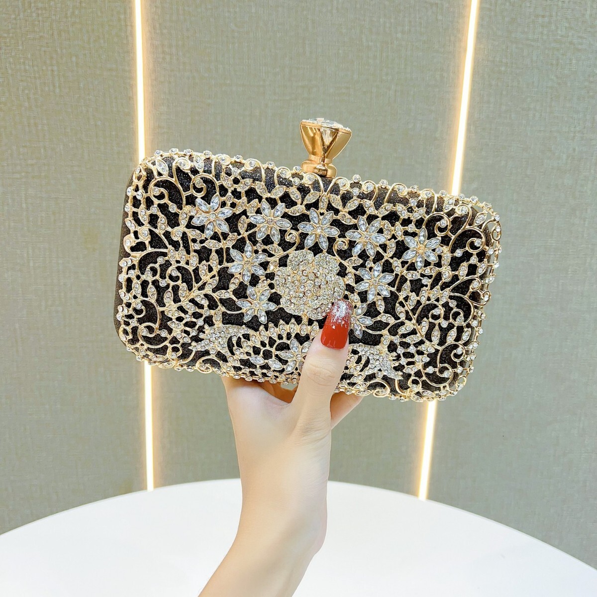Free Shipping Designer's New Diamond Inlaid Evening Dress Women's Party Bag Social Multifunctional Luxury Bag Dress Rhinestone Bag