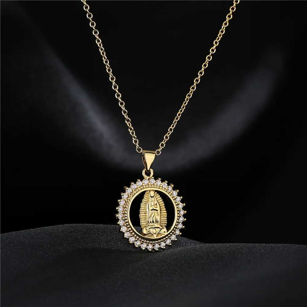 Good Quality Virgin Mary Wen/men Necklaces Gold Color Stainl Steel Virgin Mary Pendant With CZ StoneElegant Jewelry GiftC250617