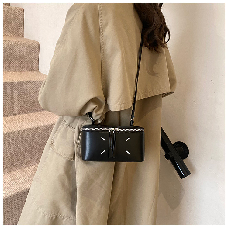 Free Shipping 2025 New Designer Bag PU Leather Dice Bag Fashionable High-quality Shopping Bag Fashionable Multifunctional High-end Women's Handba