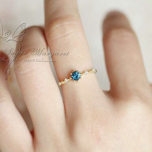 Sister Edition: High Imitation Wine Red Garnet Topaz Blue Exquisite Light Luxury Versatile Ring Women's Gift