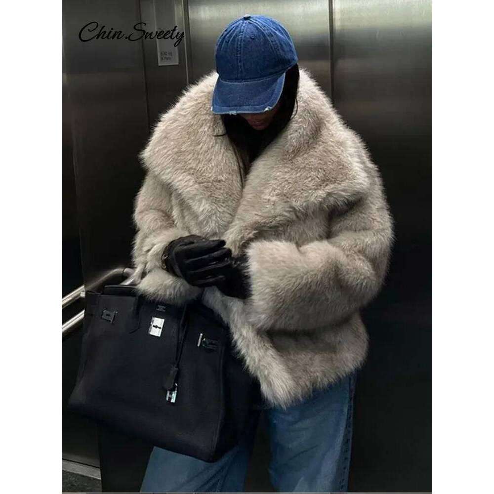 Winter Gradient Faux Coat Women Big Fur Collar Pockets Loose Jacket Female 2024 Fashion Lady High Street Overcoats