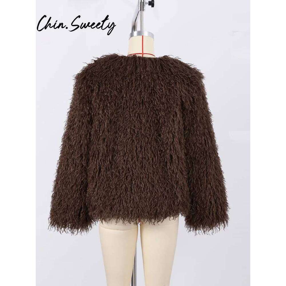 Urban Tassel Solid Women Coat Casual O Neck Faux Fur Long Sleeve Thicken Female Overcoat 2024 Winter Fashion Lady Streetwear