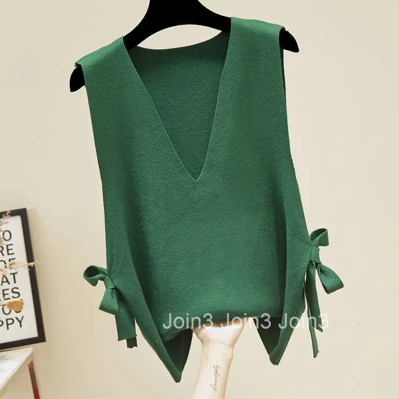 V-neck Red Knit Tops For Woman Black Womens Sweater Vest Modern Streetwear Cold Winter Trend Unique Offers Jumper Korean Style