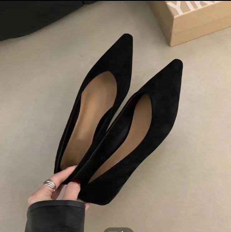 2025 New Slip-On Loafers for Women Versatile Autumn Winter Pointed Toe Brown Breathable Kitten Heels Low Heel High-End Feel ddmythur