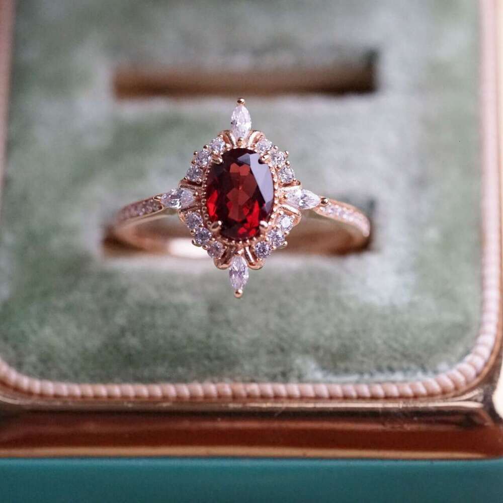 Design Niche Miss Rose Elegant Natural Wine Red Garnet Ring for Women High Appearance French Style