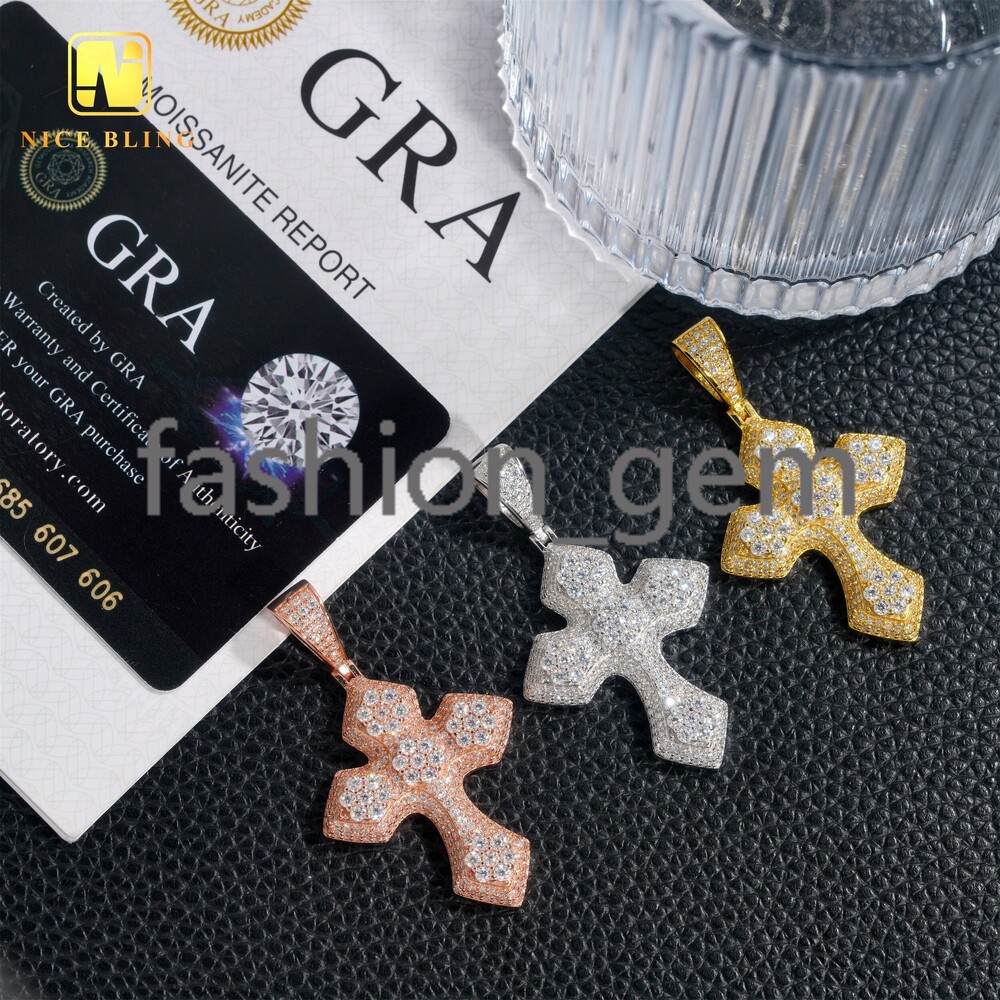Iced Out Moissanite Diamond Cross Pendants 18K Gold Plated Hip Hop Jewelry Silver Cluster Moissanite Cross Pendant for Men Women