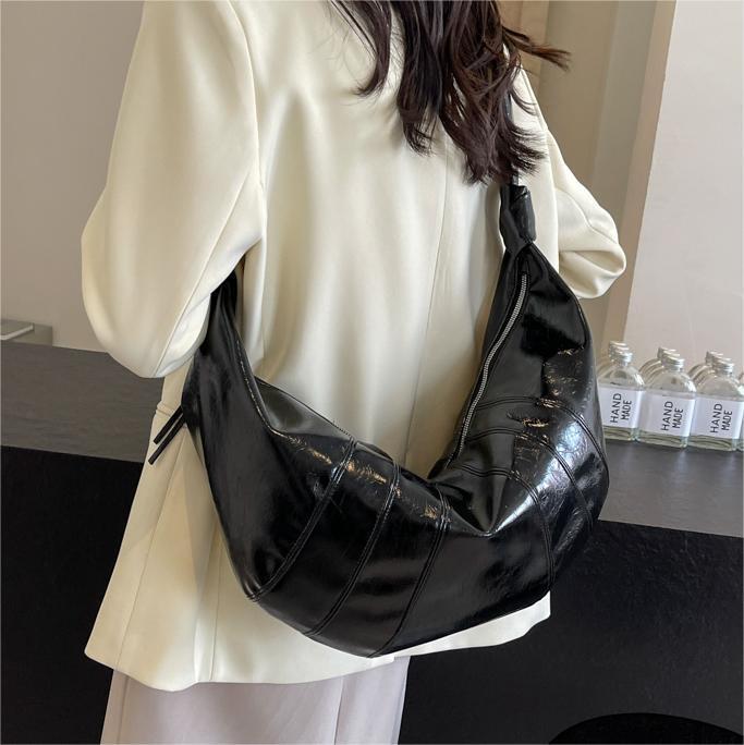 Free shipping designer Women Bag 2025 New Style Patchwork Versatile Dumpling Bag Large Capacity Office Commuter Bag Crossbody Bag