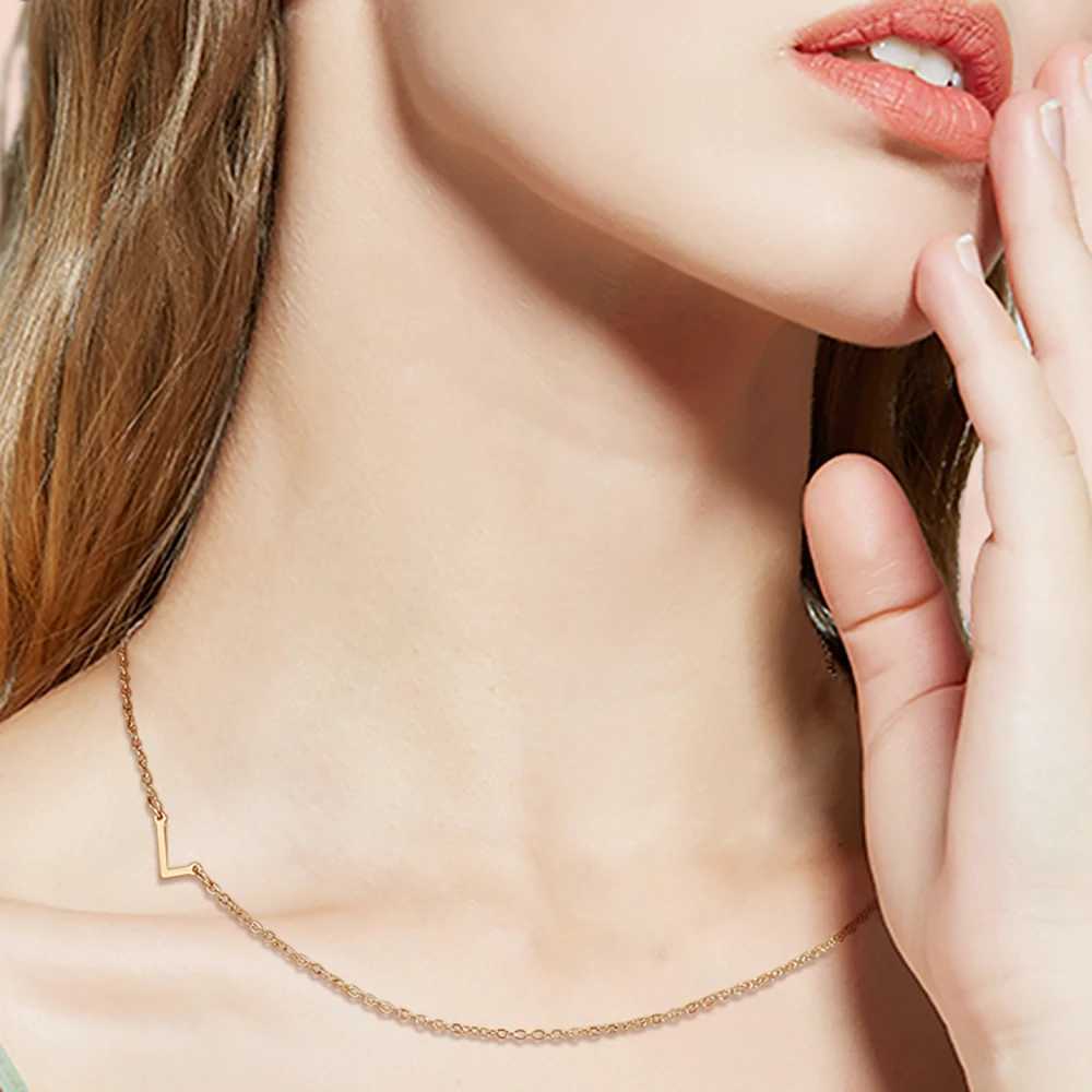 Skyrim Stainless Steel Initial Necklace for Women A-Z Alphabet Capital Letter Pendant Necklaces Choker Fashion Jewelry Gift 2025 W250618