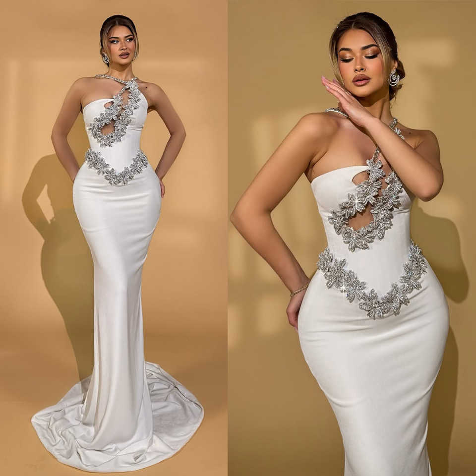 Sexy Mermaid Wedding Dresses Halter Crystal Beads Backless Bridal Gowns Robe Vestido De Novia Customized