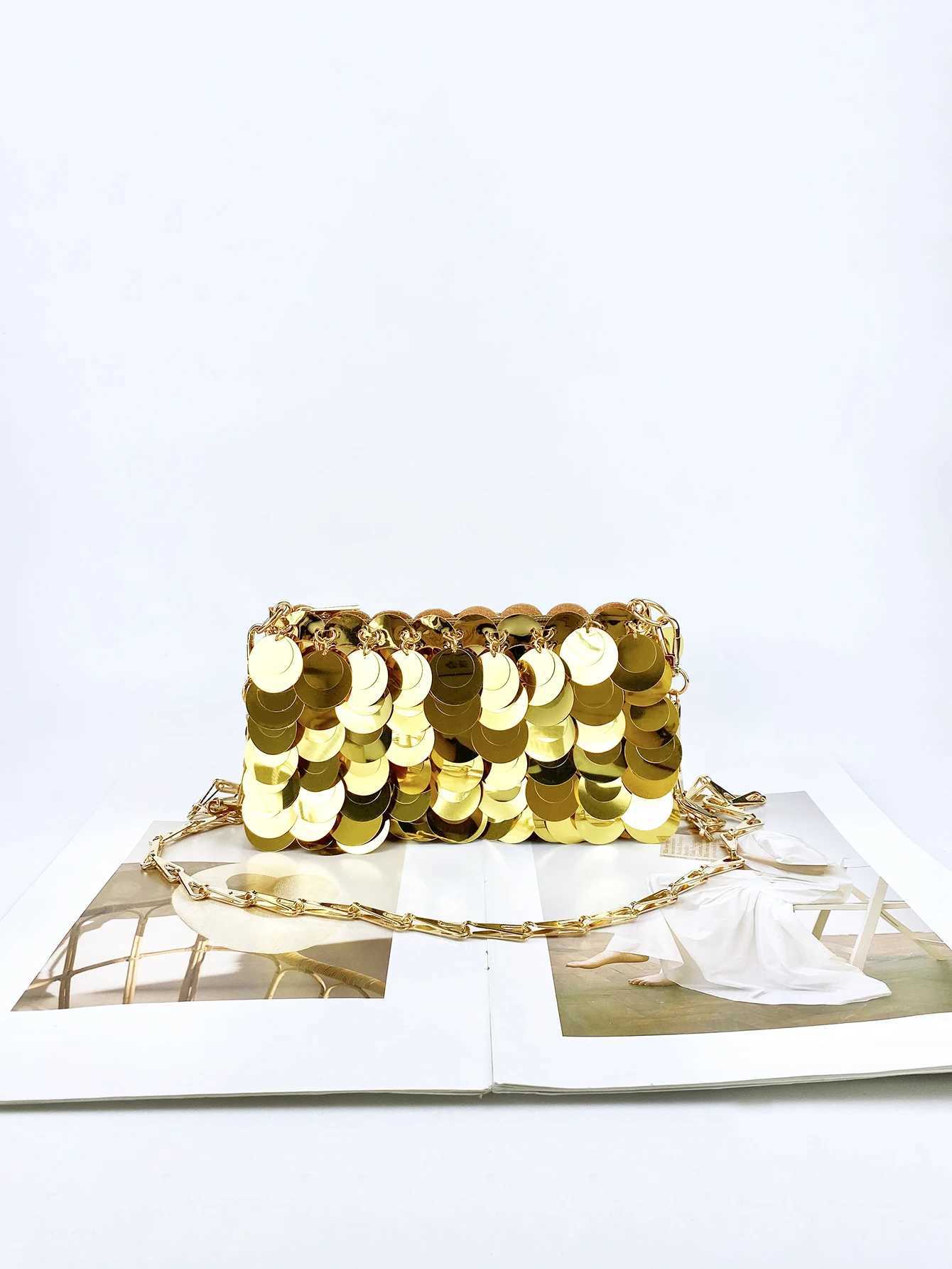 Trendy and cool gold glitter chain womens fashionable and simple texture horizontal square bag personalized bag Z250618