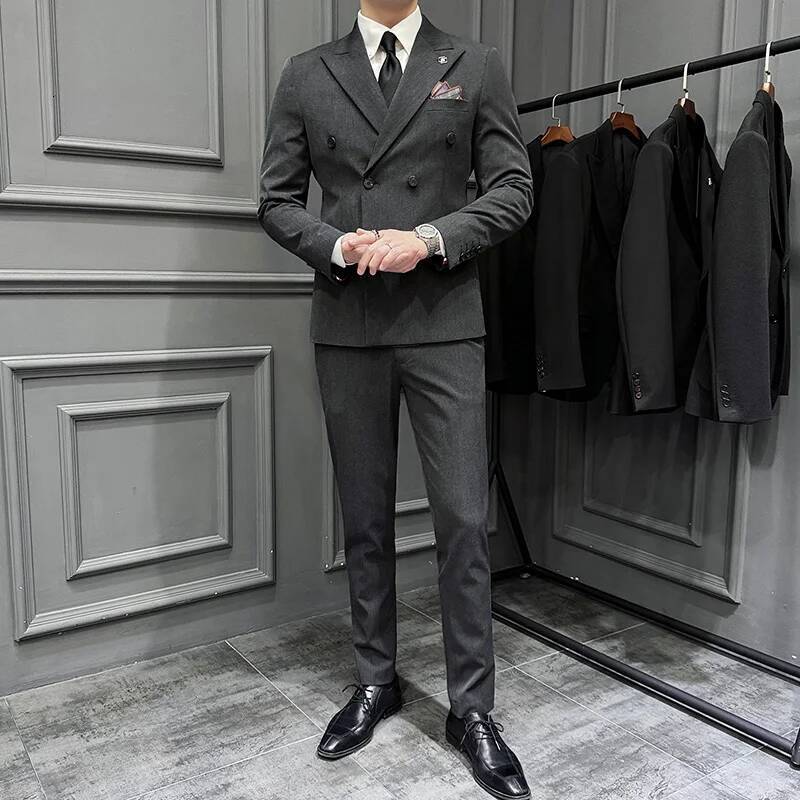 Solid Color High Quality Gun Lapel Double Breasted Three-Piece Wedding Groom Suit Vest Trousers Set Fashion Casual