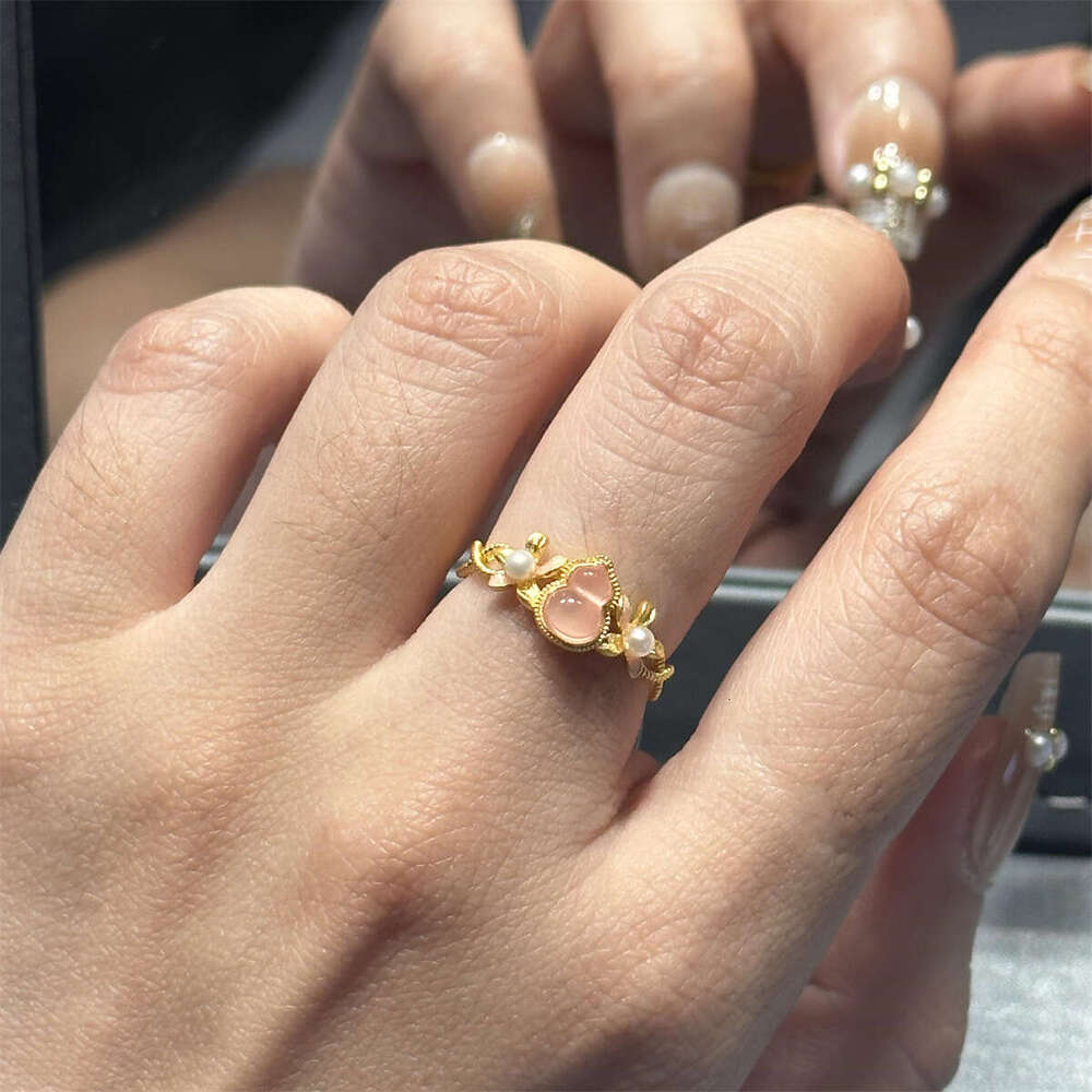 New Chinese Style Peach Cardamom Powder Gourd Women's Niche Design High-end Luxury Exquisite Versatile Fortune Purple Ring