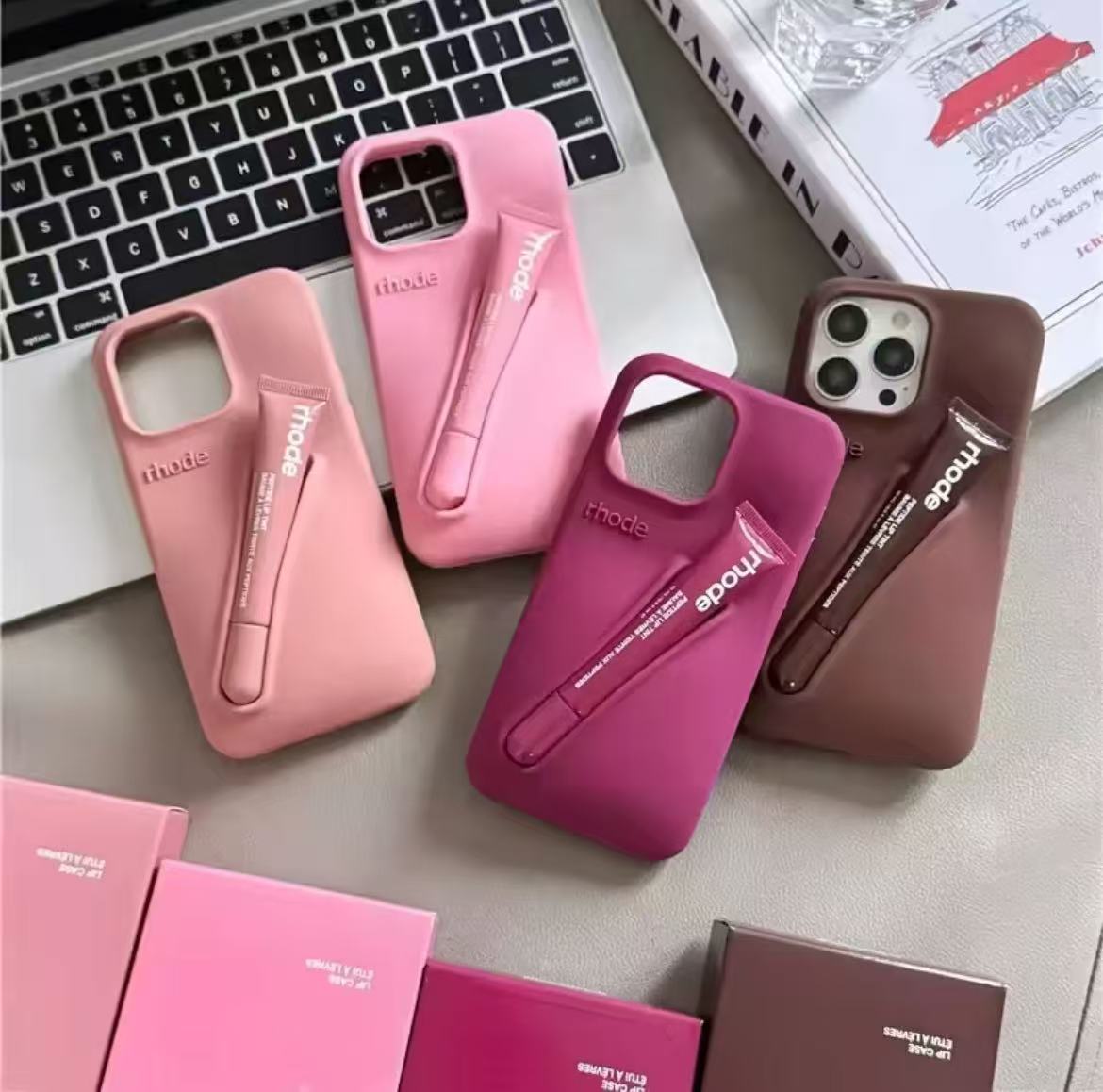 INS Lipstick Silicone Hot Rhode Phone Case For iPhone 16 15 14 13 12 11 Pro Max Plus Portable Lip Gloss Holder Hot Soft Cover