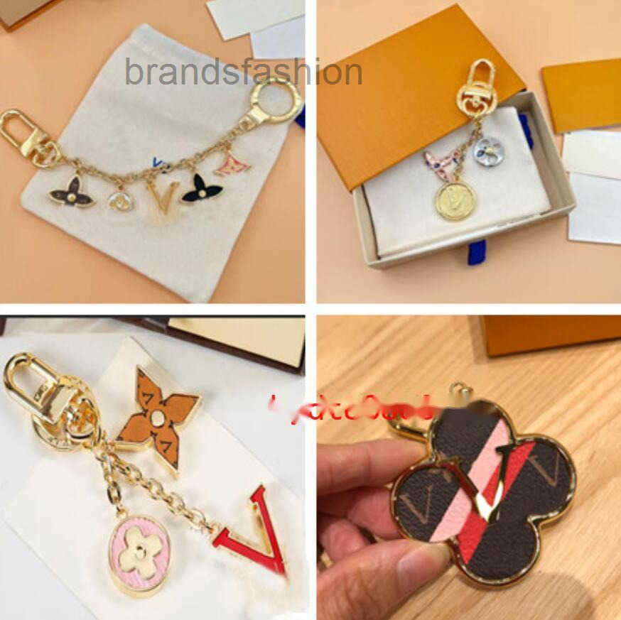 Chain style classic key chain boutique high-quality mens and womens luxury brand
