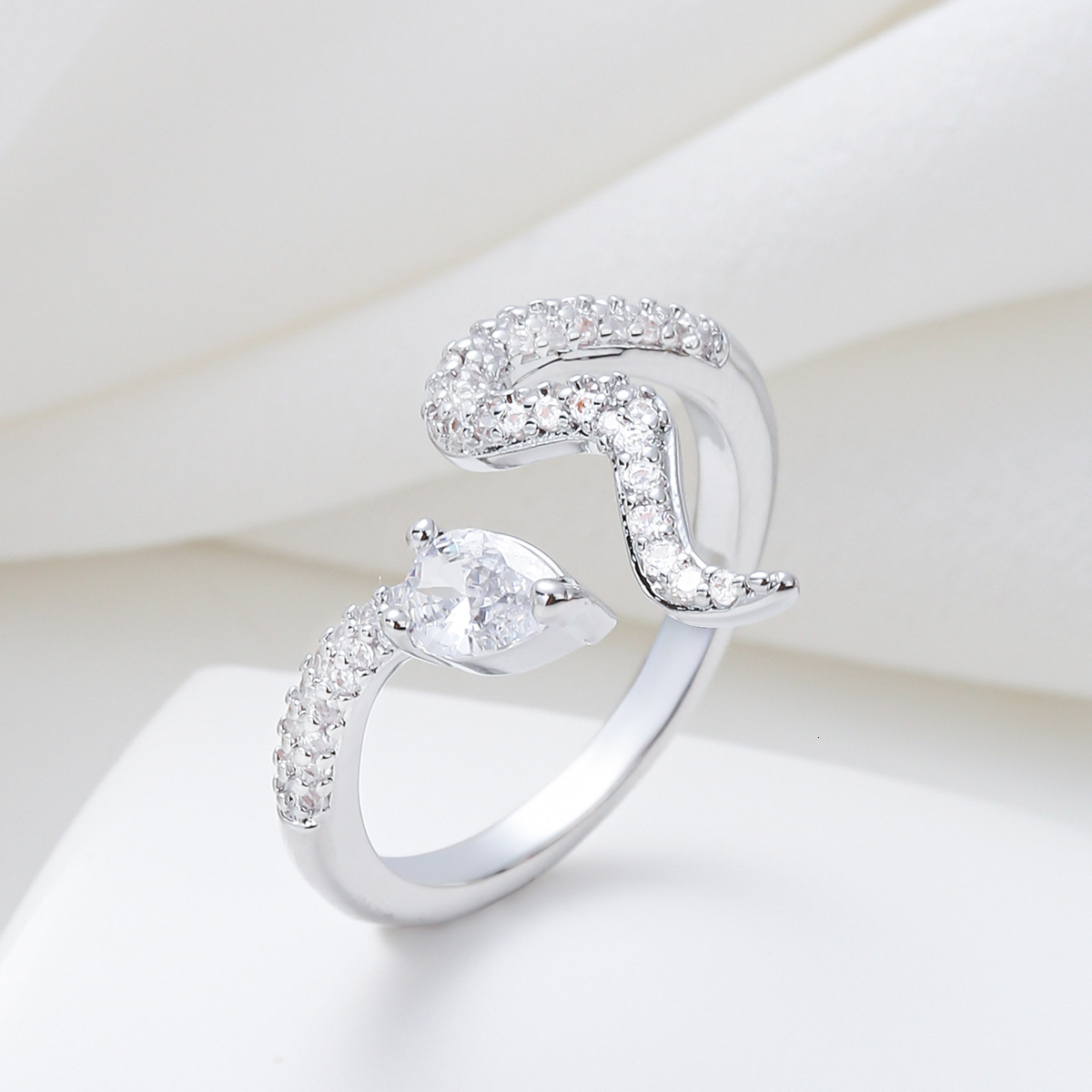 Korean Style Fresh and Simple Women's Ring, Personalized Twisted Snake Inlaid Zircon Adjustable Open Ring for Index Finger