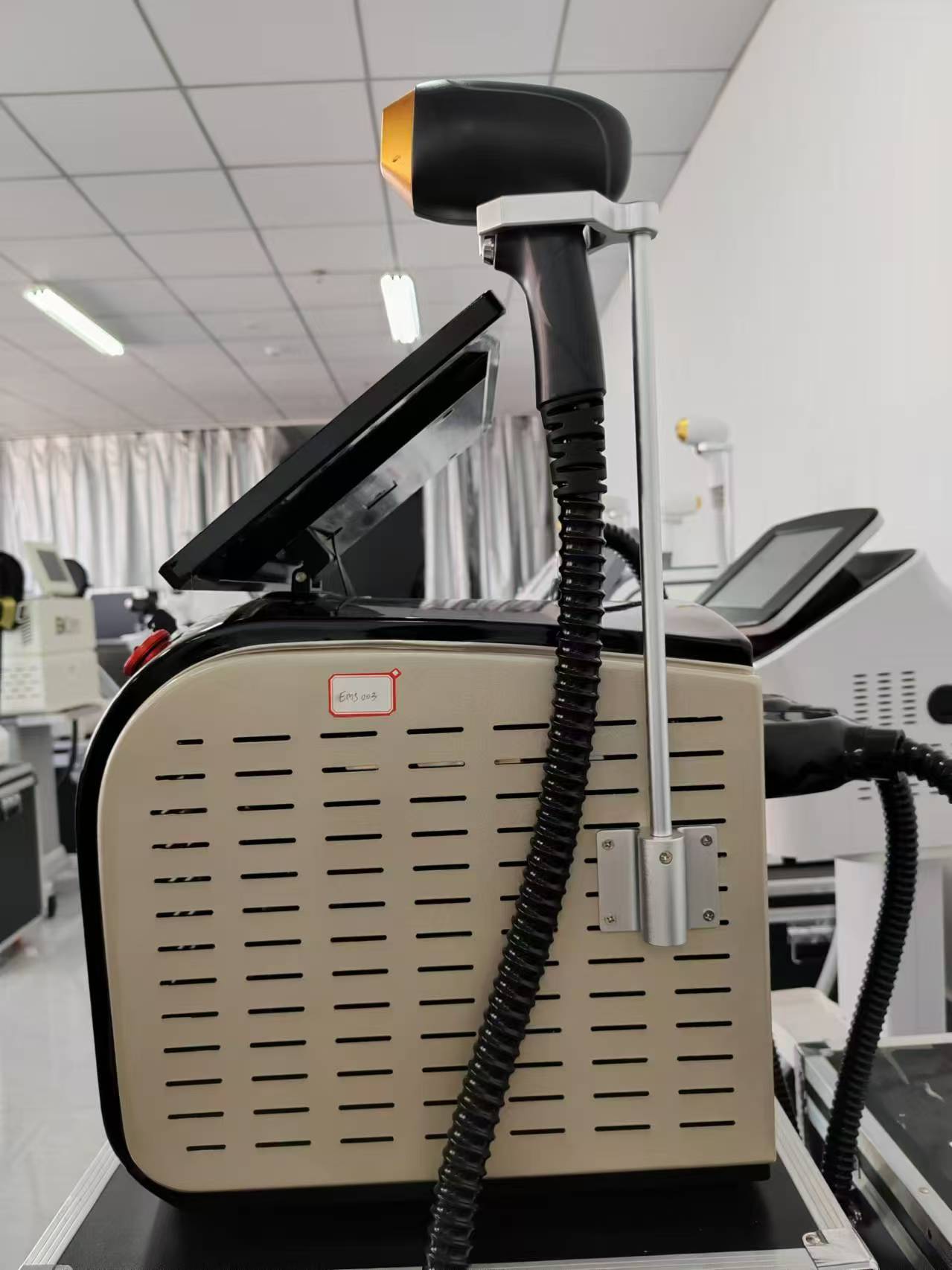 Professional Beauty Salon Equipment Diode Laser Hair Removal With Picosecond Laser For Tattoo Pigmentation Removal And Anti Aging Skin Rejuvenation