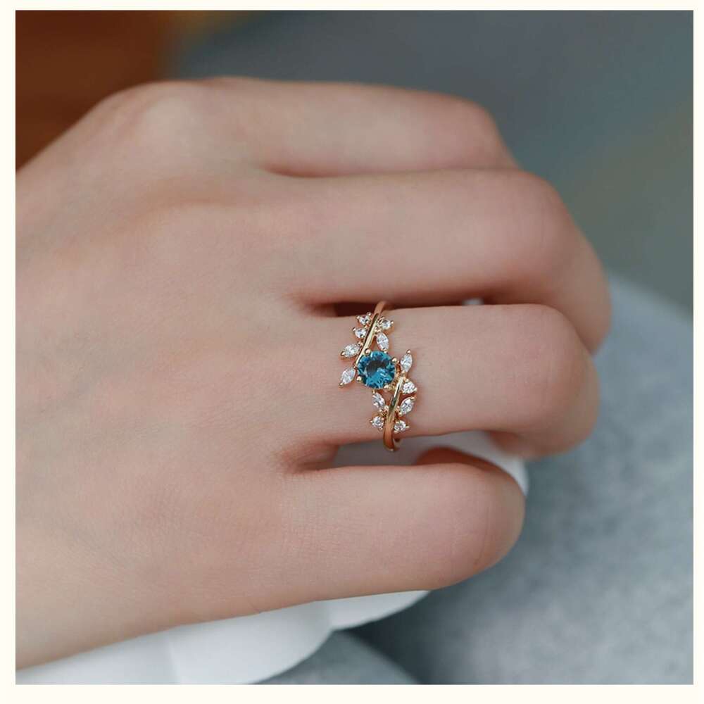 Super Beautiful High-End Sense Girl Artistic Bracelet French Style Dark Blue Imitation Crystal Vine Ring Niche Light Luxury Women's Accessories