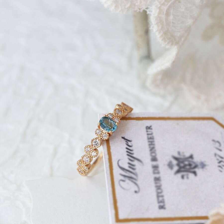 Fresh Touch High Imitation Natural Topaz Palace Hollow Lace Zircon Light Luxury Versatile Ring