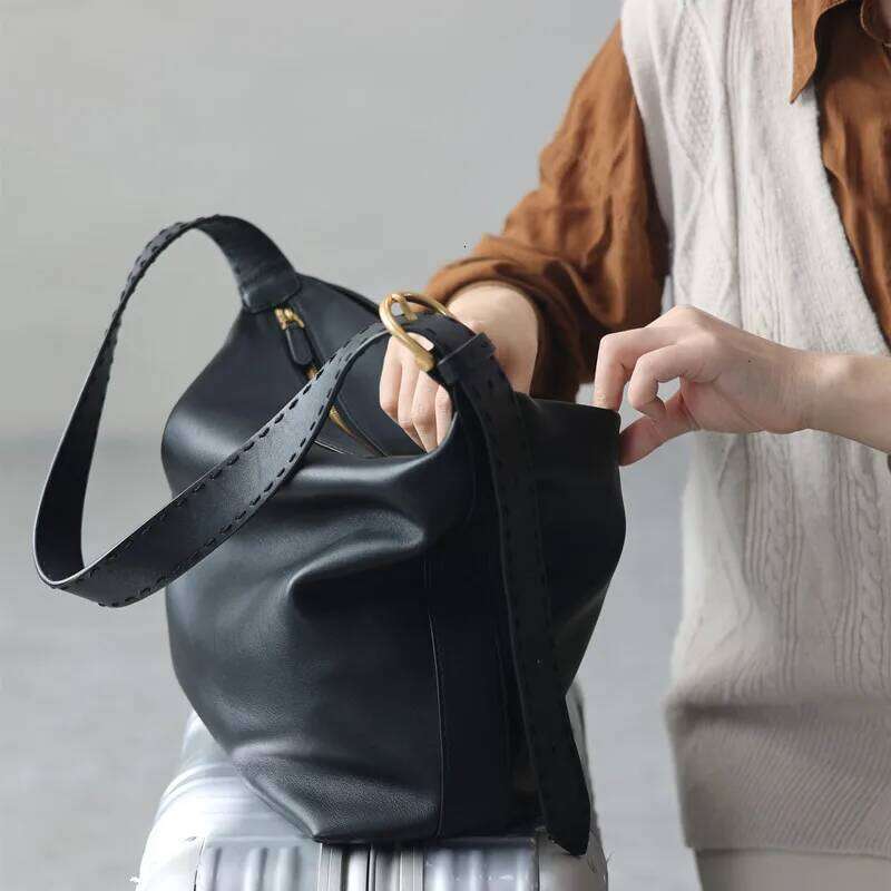 Large Size Black Genuine Leather Tote With Zipper Women Casual Soft Crossbody Shoulder Bag